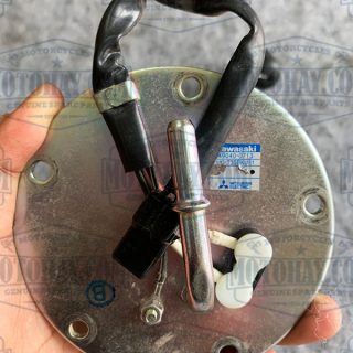 bom-xang-z300-ninja300