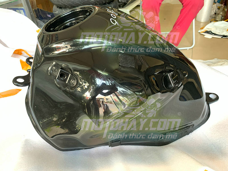 binh-xang-z800-den-chinh-hang