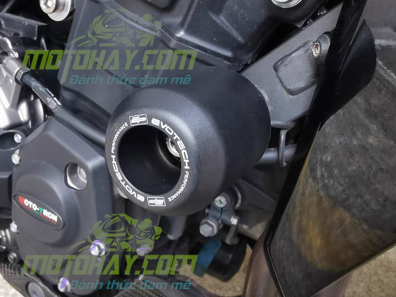 chong-do-evotech-z1000-2014-2021