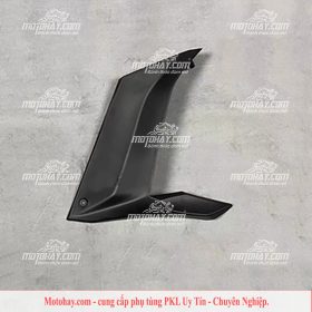 7. Nhựa ốp trên yếm phải